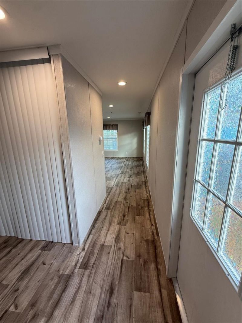 7801 34th Avenue N, Unit 30, Saint Petersburg, FL 33710 Photo