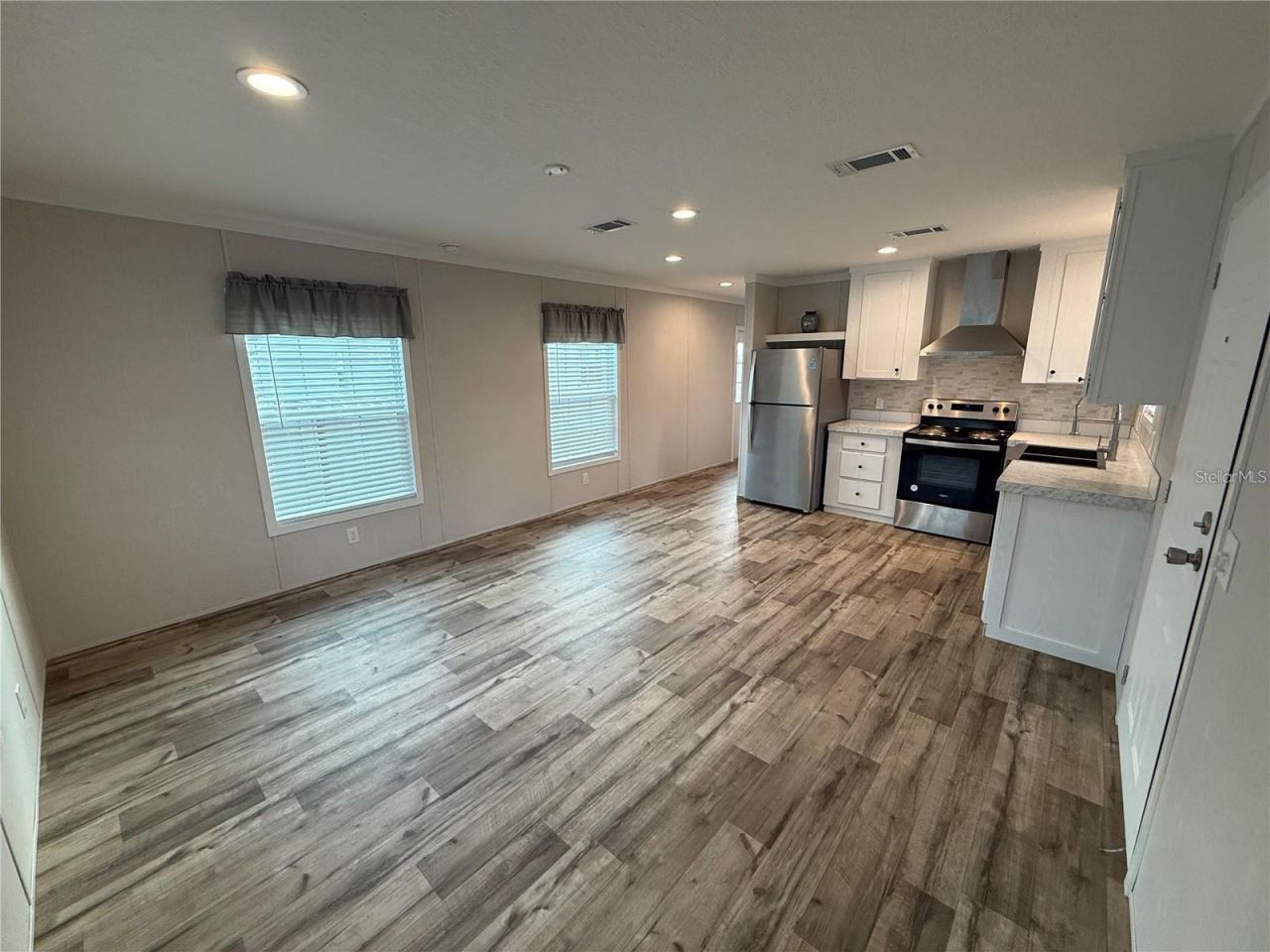 7801 34th Avenue N, Unit 30, Saint Petersburg, FL 33710 Photo