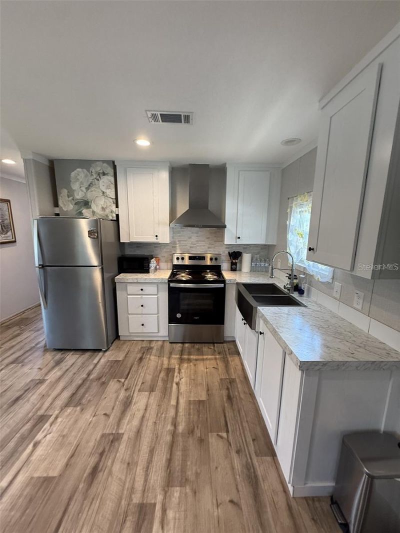7801 34th Avenue N, Unit 30, Saint Petersburg, FL 33710 Photo