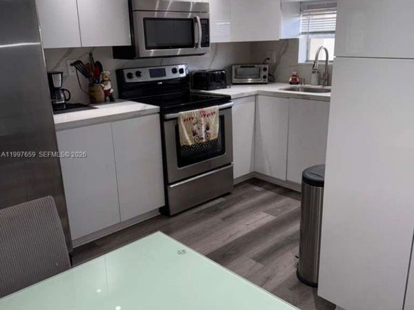 691 S Hollybrook Dr, Unit 202, Pembroke Pines, FL 33025