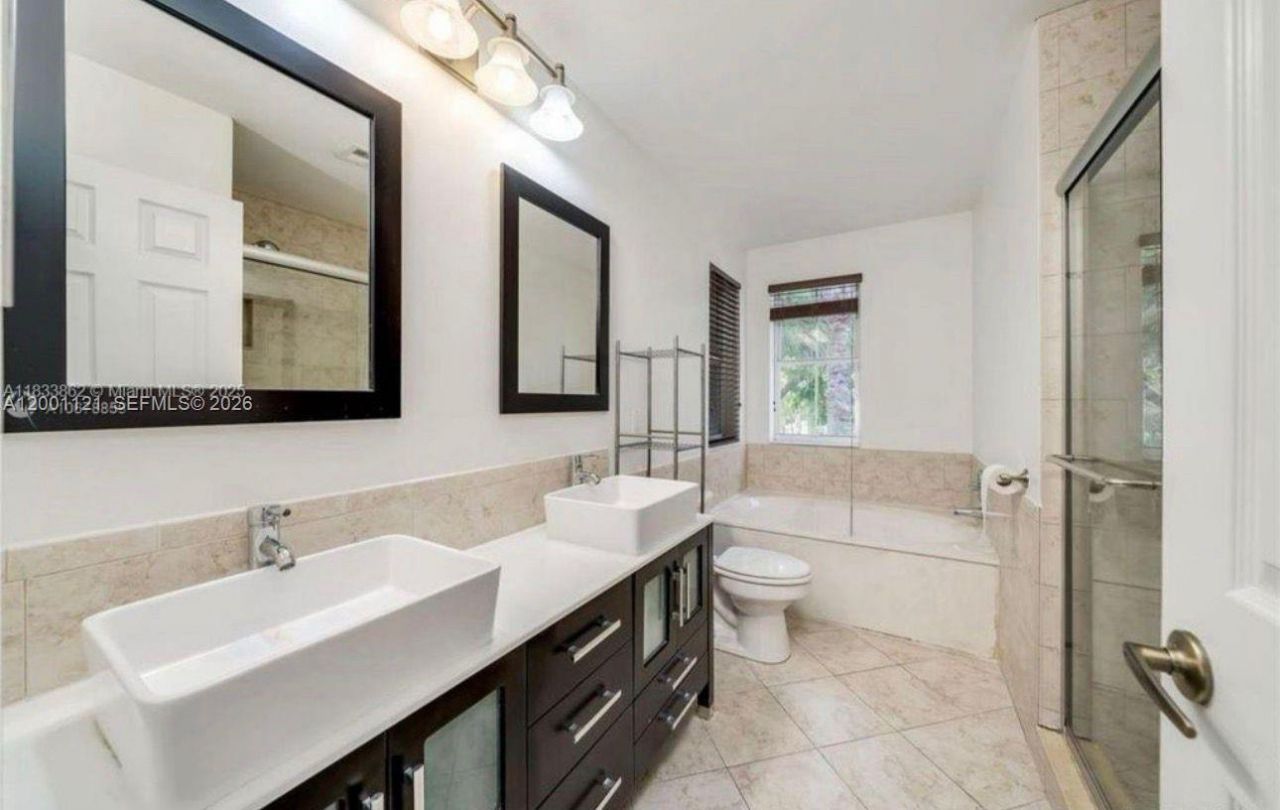 1125 Butternut Ln, Hollywood, FL 33019 Photo