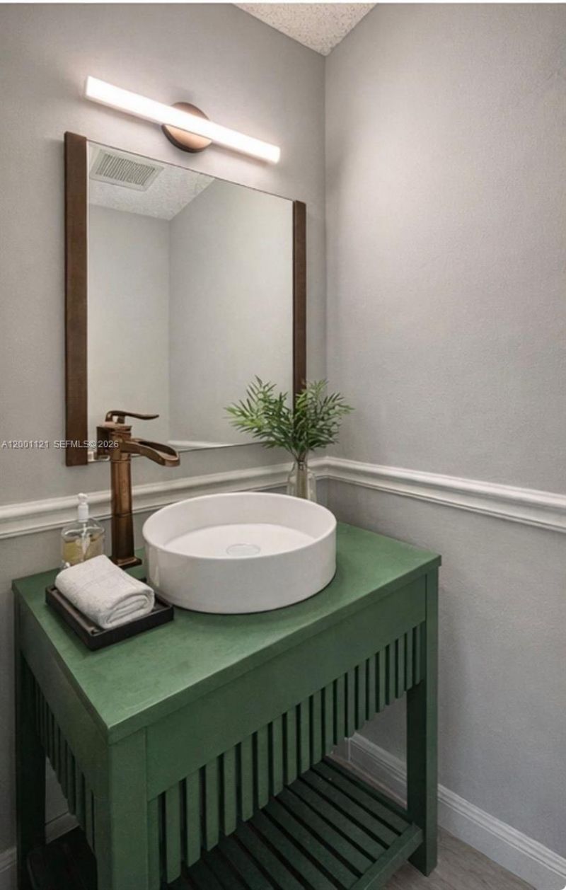 1125 Butternut Ln, Hollywood, FL 33019 Photo