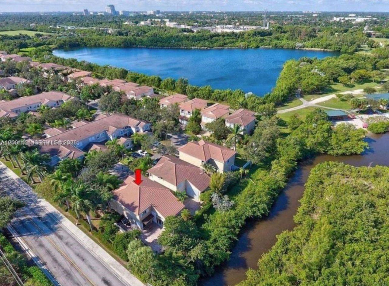 1125 Butternut Ln, Hollywood, FL 33019 Photo