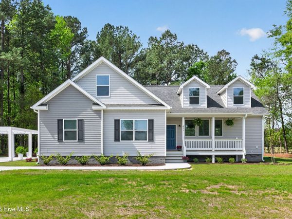 451 Governors Road SE, Winnabow, NC 28479