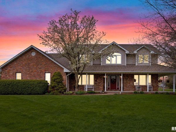 5 OLD FARM Lane, Washington, IL 61571