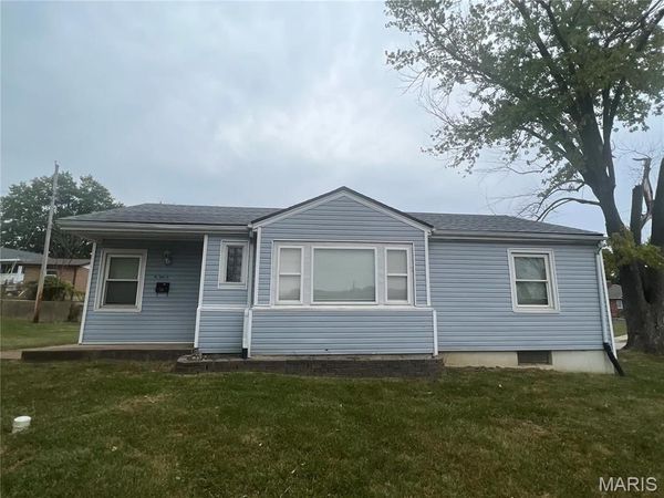 100 Ozark Dr, Crystal City, MO 63019