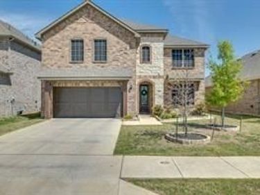 8208 Pine Meadows Drive, Fort Worth, TX 76244