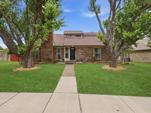 1920 Avignon Court, Carrollton, TX 75007