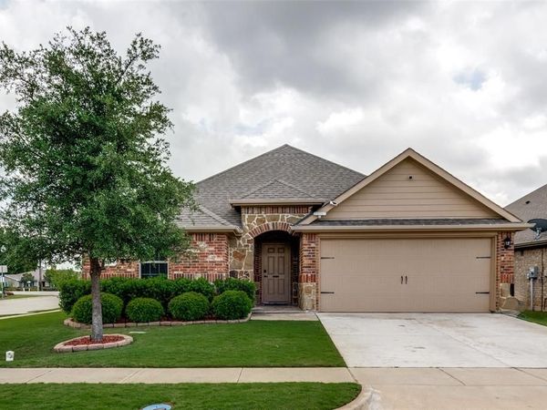 1060 Sadie Street, Forney, TX 75126