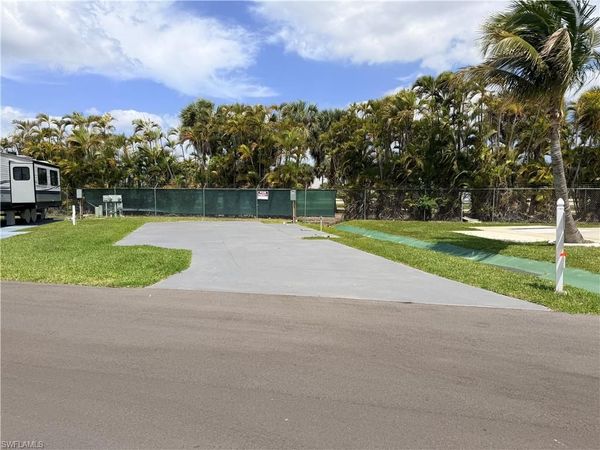 19681 Summerlin #413 RD, FORT MYERS, FL 33908