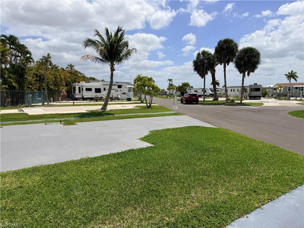 19681 Summerlin #413 Rd, Fort Myers, FL 33908 Photo