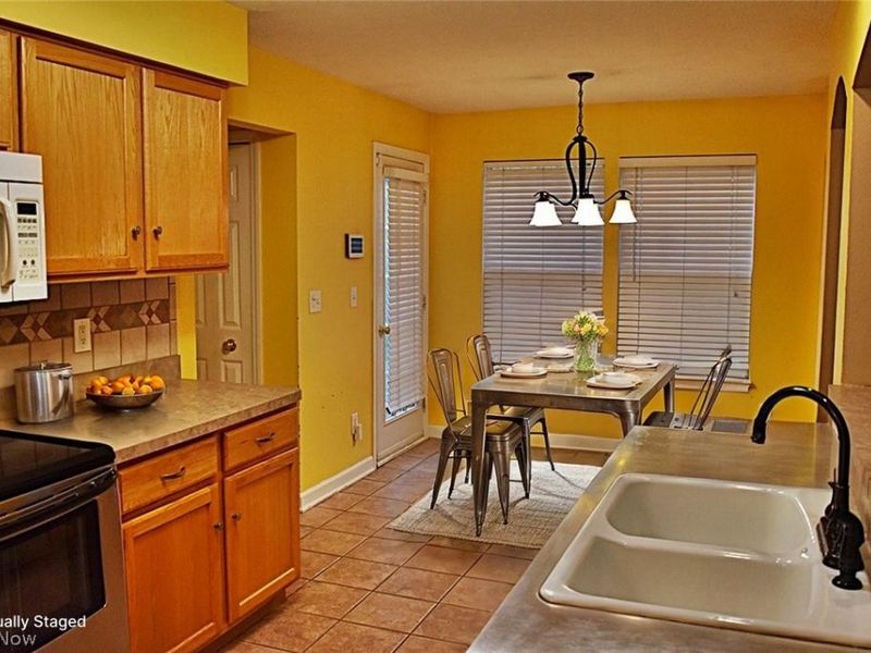 7816 Benton Lane, Hudson, OH 44236 Photo 16