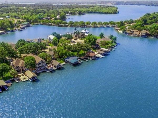 132 Web Isle DR, Marble Falls, TX 78654