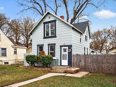 80 Geranium Avenue W, Saint Paul, MN 55117