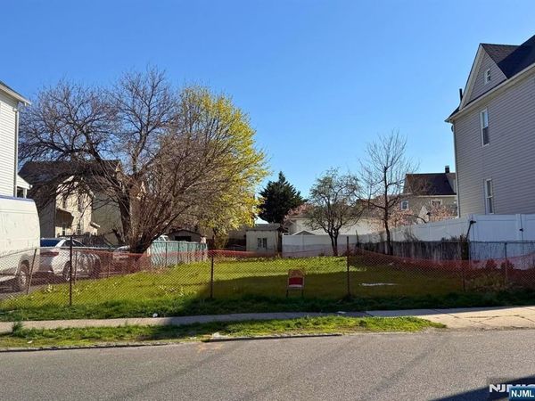 75 Campbell Avenue, HACKENSACK, NJ 07601