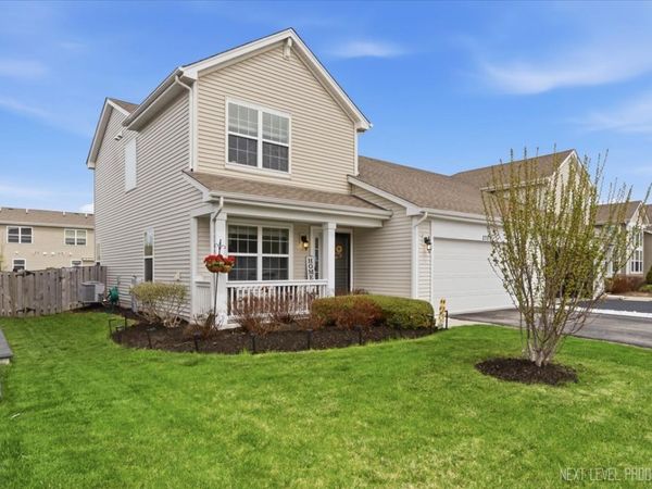 270 Norfolk Lane , Pingree Grove, IL 60140