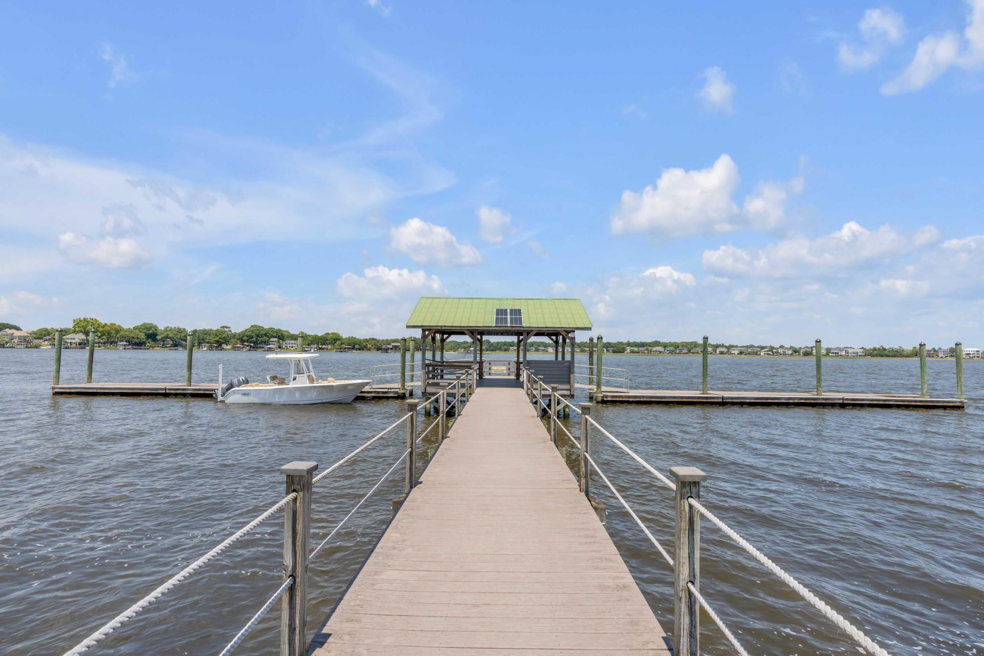 1605 Bernier Cmns Photo 57