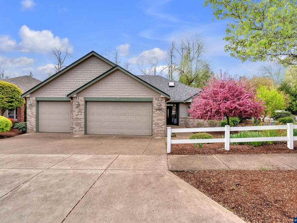 1395 West Meadows Dr NW, Salem, OR 97304