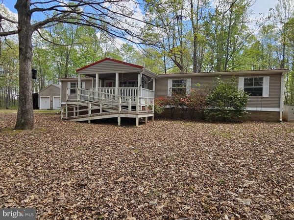 7962 FIVE FORKS ROAD , PAMPLIN, VA 23958