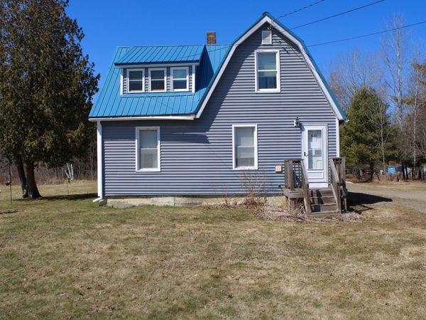 60 Penobscot Avenue, Howland, ME 04448