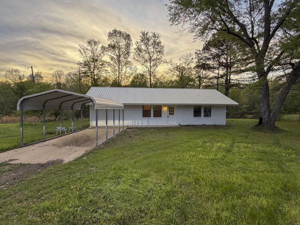 1025 Turnage, Cedar Bluff, MS 39741