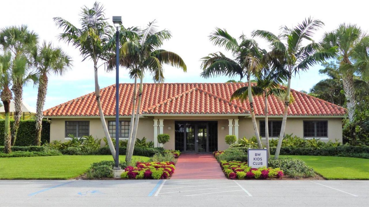 1776 Breakers West Boulevard, West Palm Beach, FL 33411 Photo