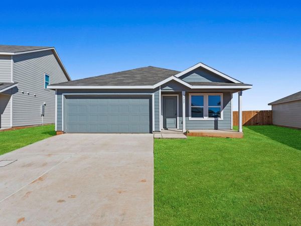 137 Alameda DR, Fredericksburg, TX 78624