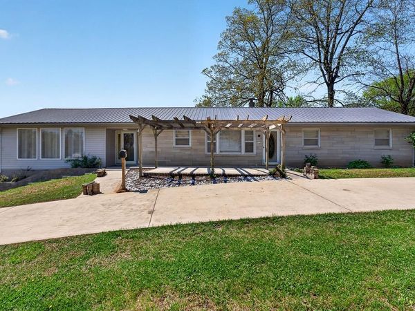 463 Franks Ferry Rd, Sparta, TN 38583