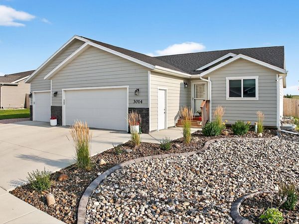 3014 JESSUP LN, Rapid City, SD 57703
