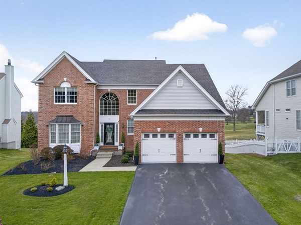 13 Fairways Ln, Methuen, MA 01844