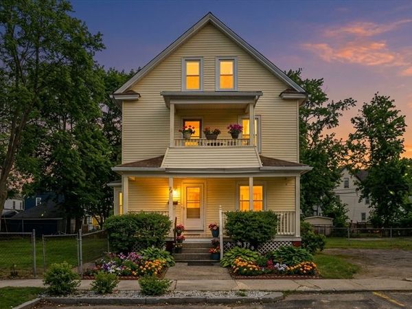 24 Morrell St, Springfield, MA 01104