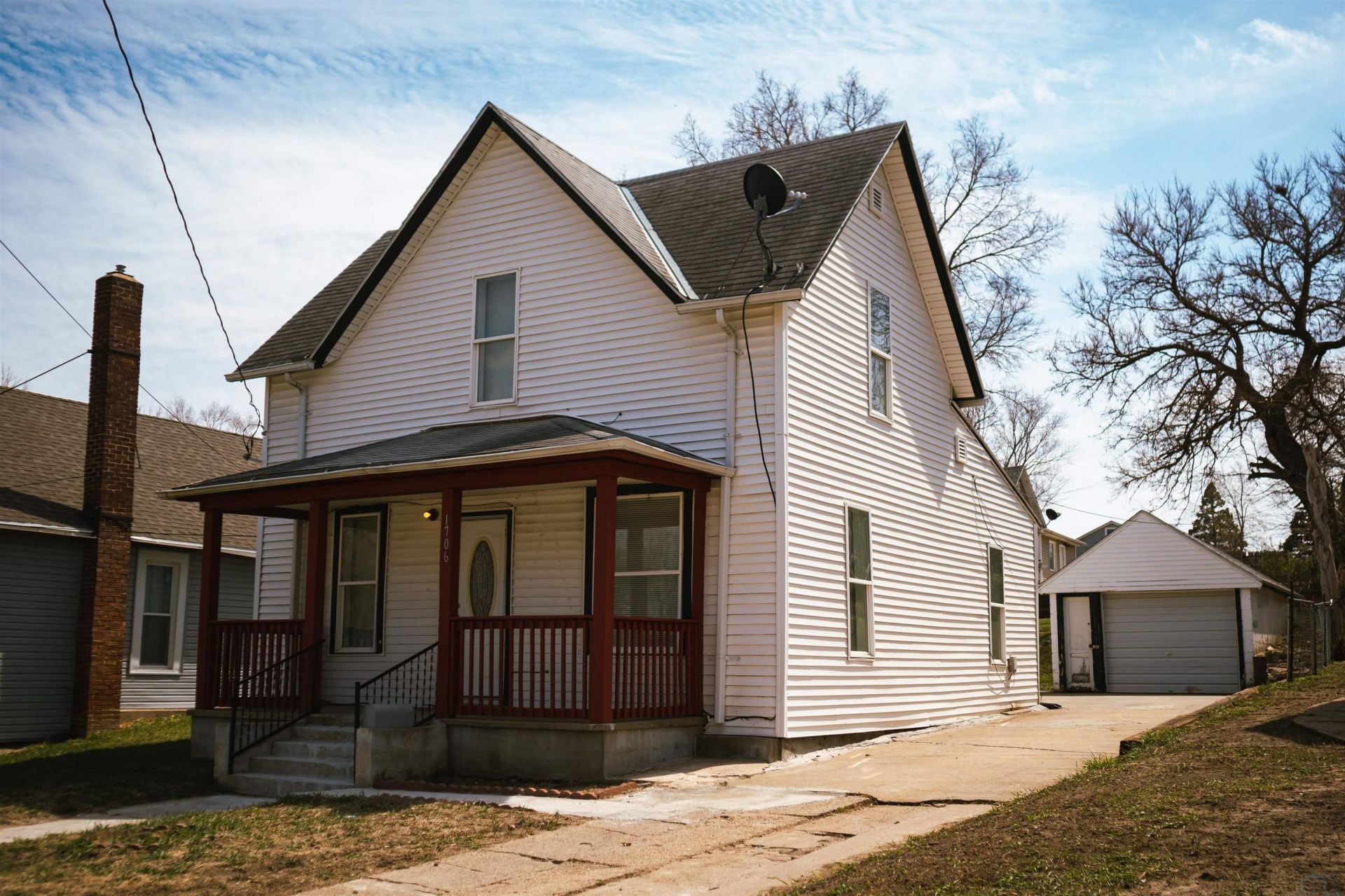 1706 W 3rd, Sioux City, IA 51103 Main Photo