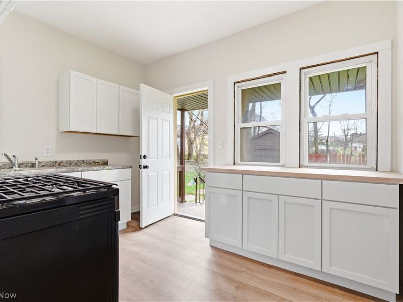 4259 E 131st Street, Cleveland, OH 44105 Photo 14