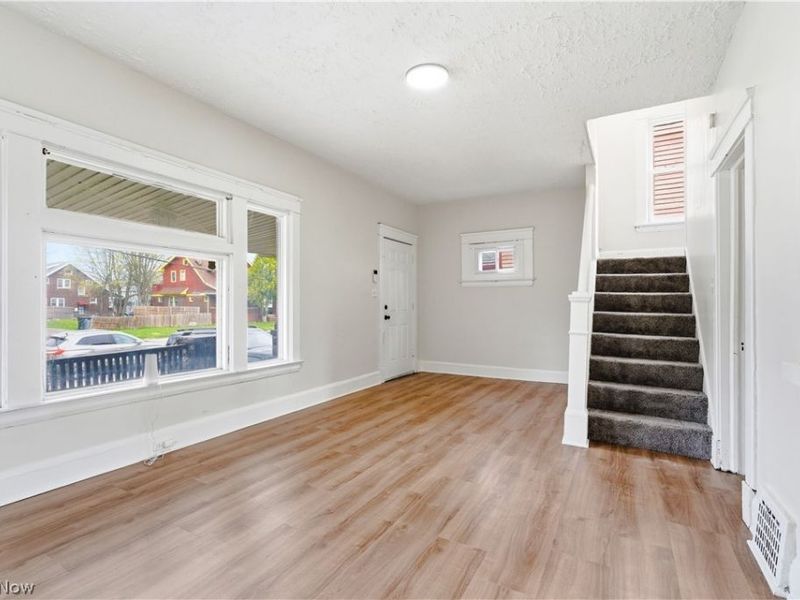 4259 E 131st Street, Cleveland, OH 44105 Photo 8