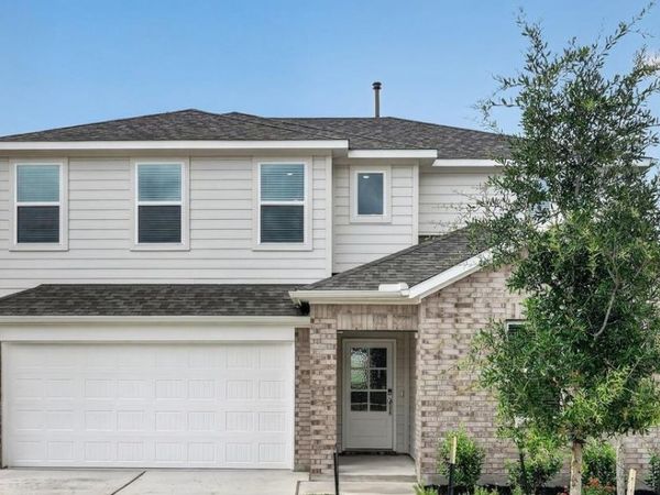 214 Betsy RD, Hutto, TX 78634