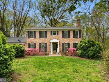 10505 ADEL ROAD, OAKTON, VA 22124