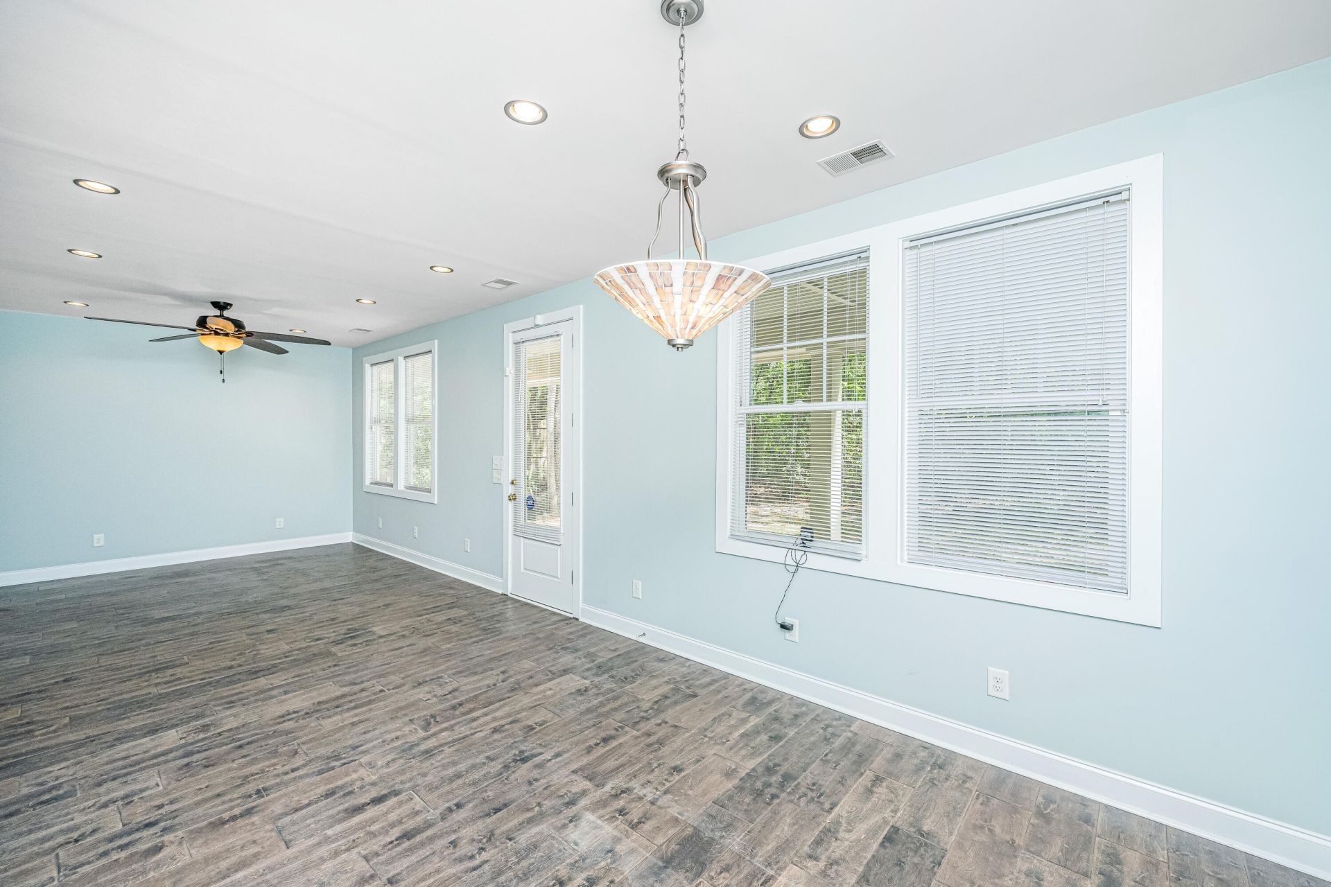 6037 Chisolm Road Photo 11