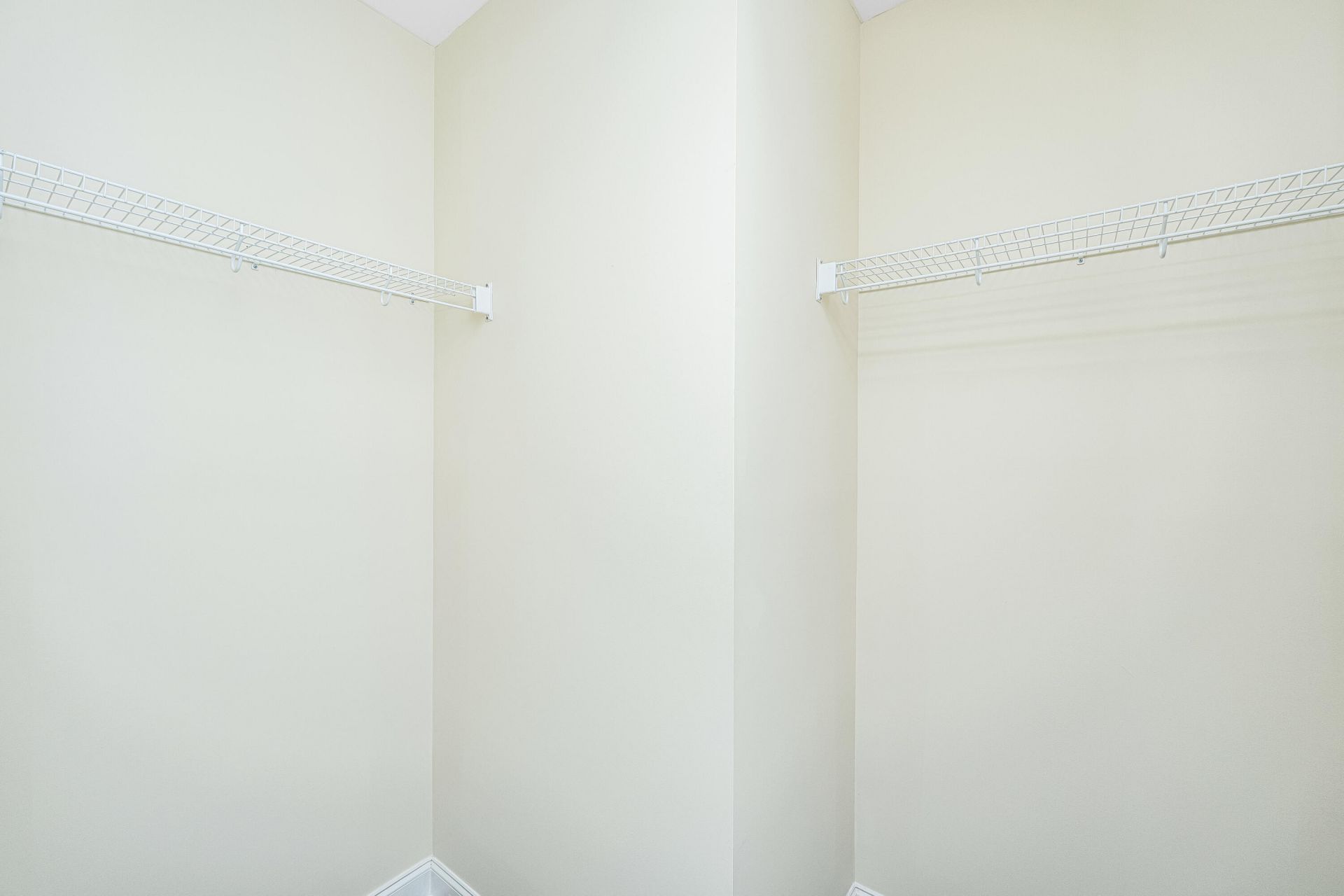 6037 Chisolm Road Photo 24