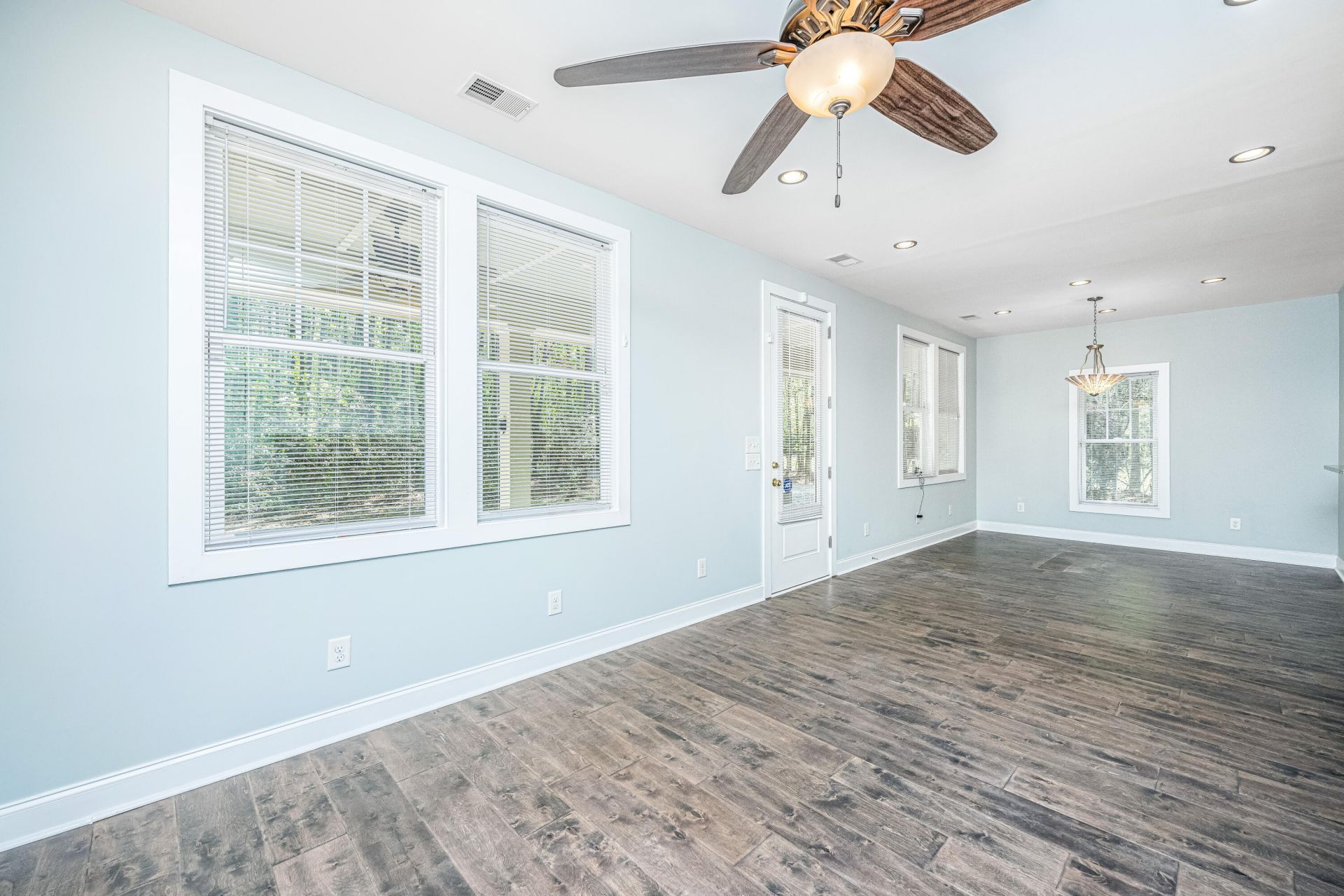 6037 Chisolm Road Photo 8