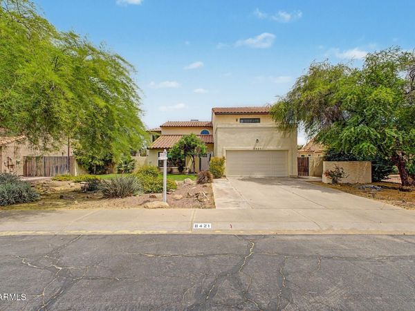 8421 S KENWOOD Lane, Tempe, AZ 85284