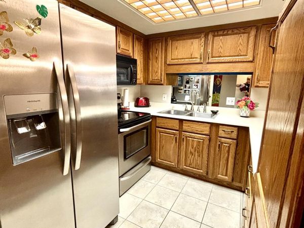 10330 W THUNDERBIRD Boulevard, Unit A138, Sun City, AZ 85351