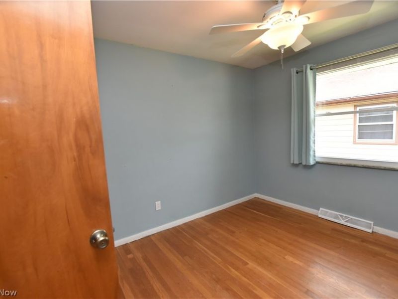 11062 Blossom Avenue, Parma Heights, OH 44130 Photo 13