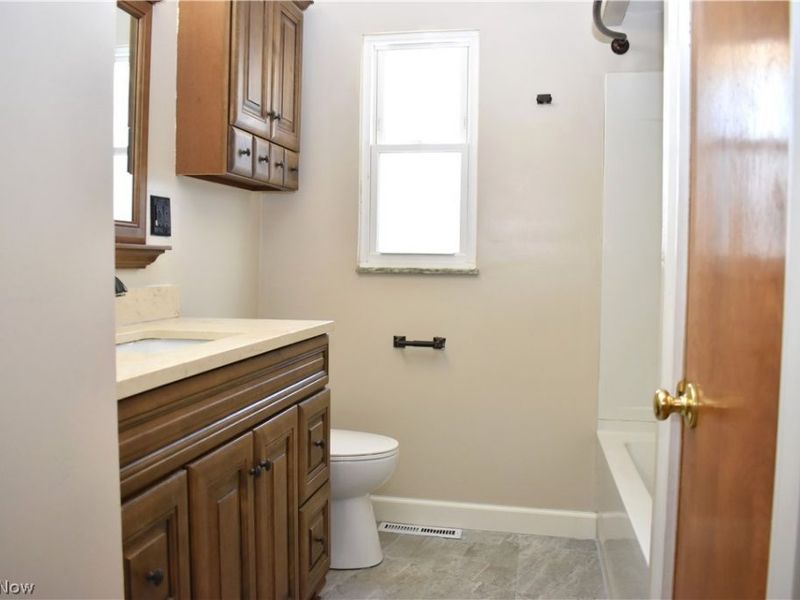 11062 Blossom Avenue, Parma Heights, OH 44130 Photo 17