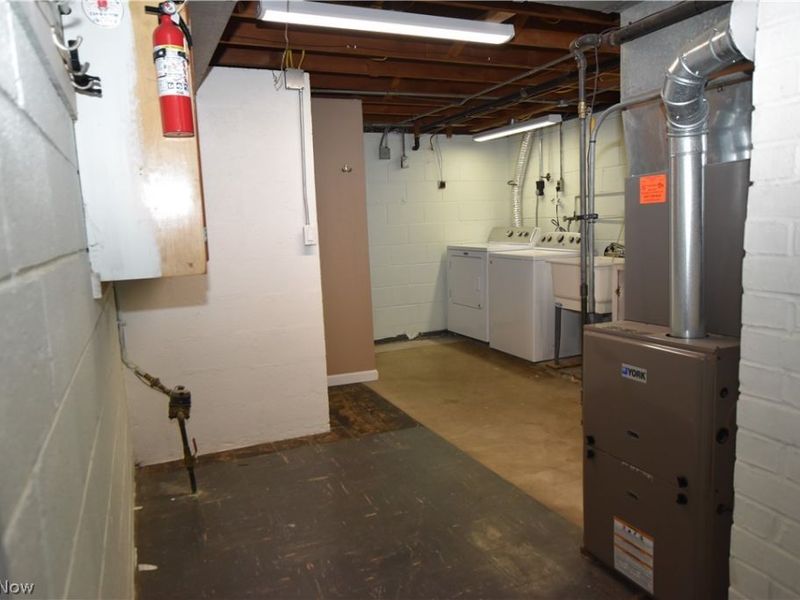 11062 Blossom Avenue, Parma Heights, OH 44130 Photo 30