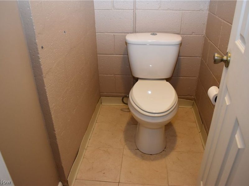 11062 Blossom Avenue, Parma Heights, OH 44130 Photo 35