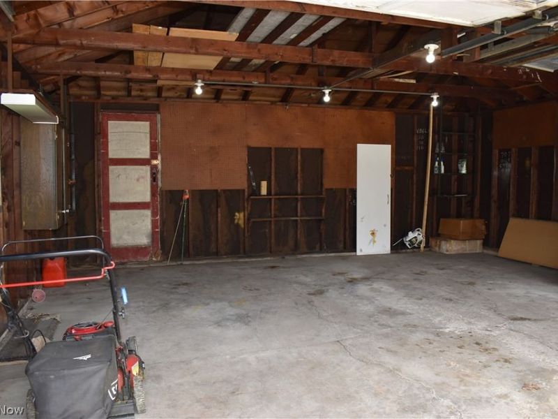 11062 Blossom Avenue, Parma Heights, OH 44130 Photo 38