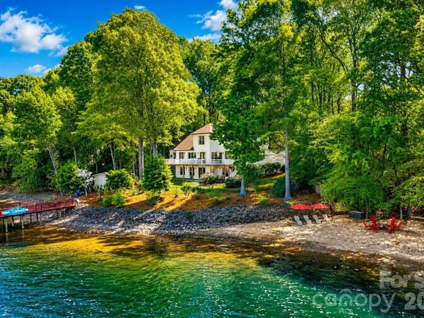 139 Hawks Point Drive, Troutman, NC 28166