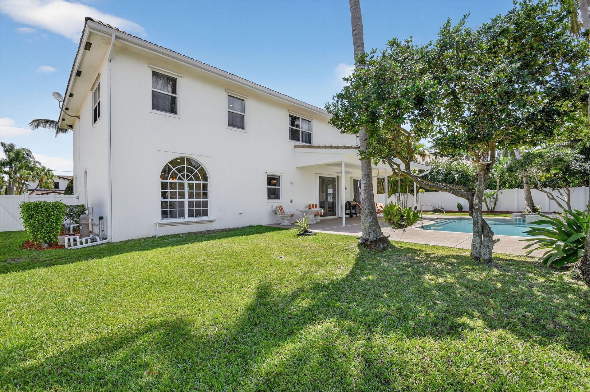 7249 NE Bay Harbour Avenue, Boca Raton, FL 33487 Photo