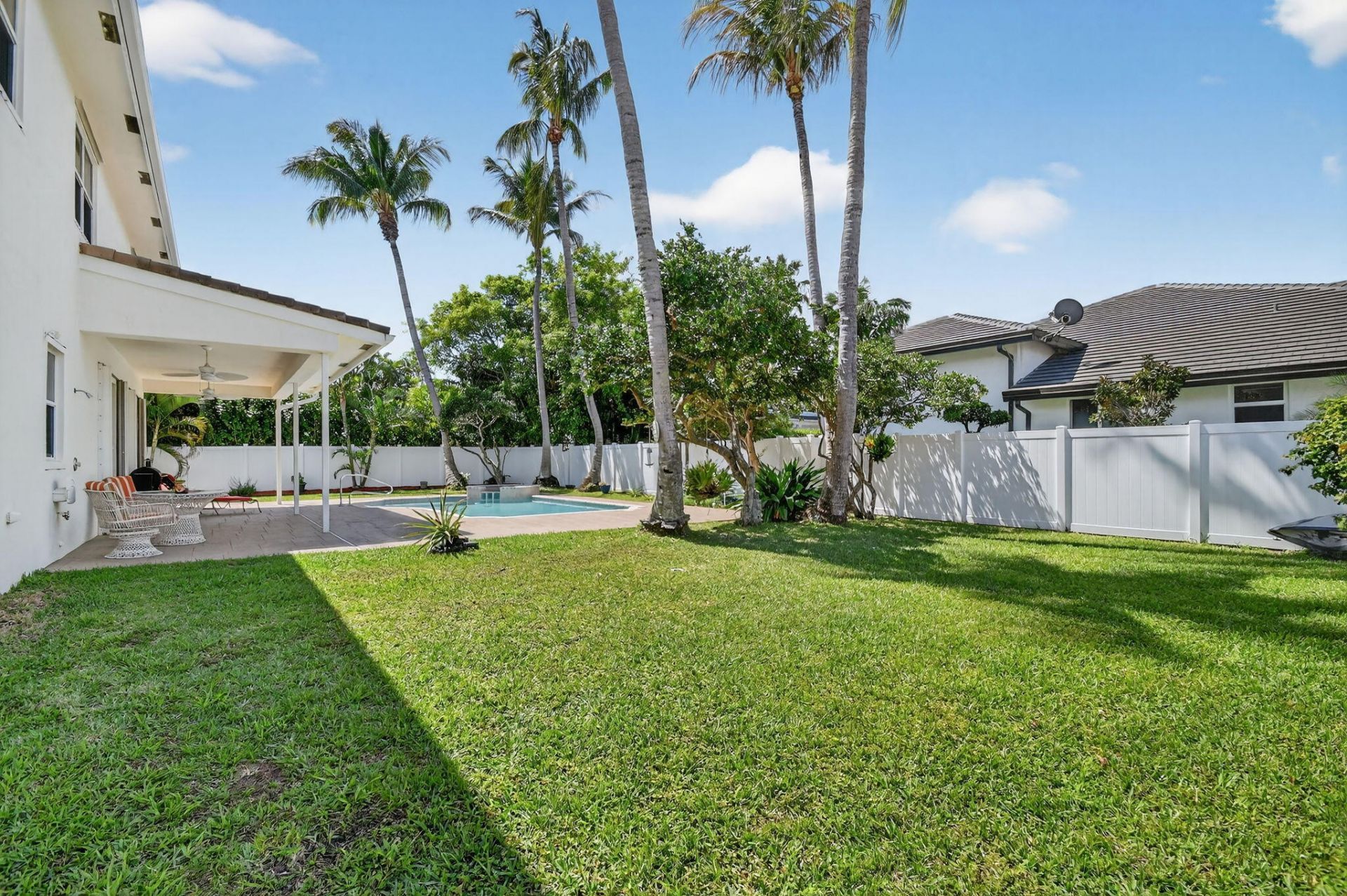 7249 NE Bay Harbour Avenue, Boca Raton, FL 33487 Photo