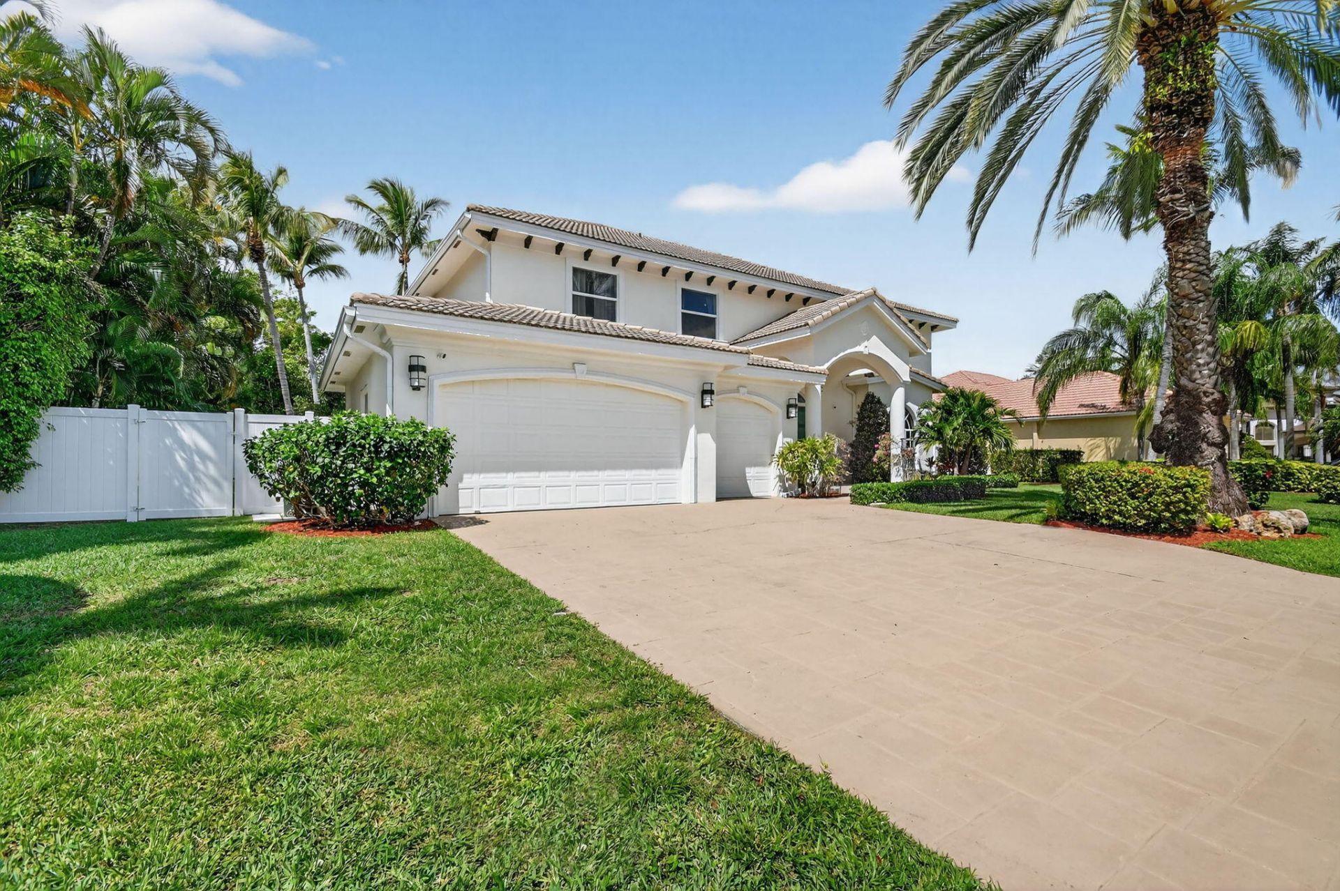 7249 NE Bay Harbour Avenue, Boca Raton, FL 33487 Photo